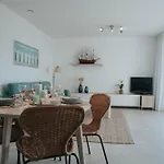 Nieuw Appartement Nabij Het Strand Met Privegarage