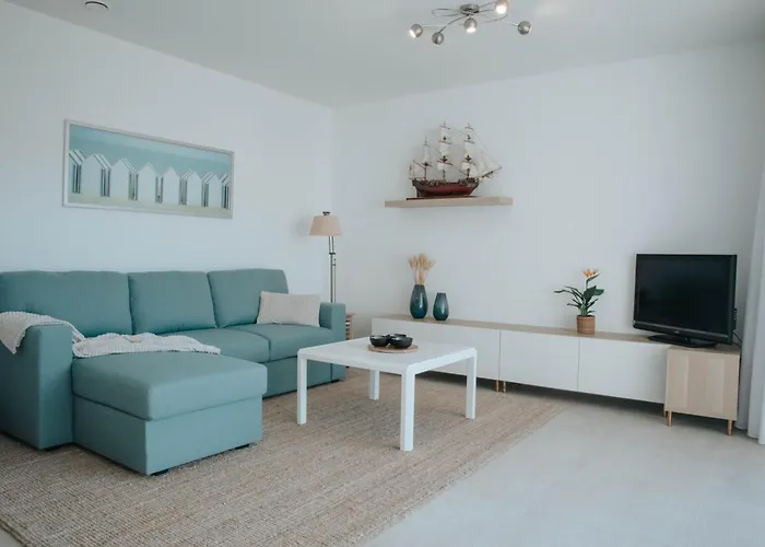 Nieuw Appartement Nabij Het Strand Met Privegarage