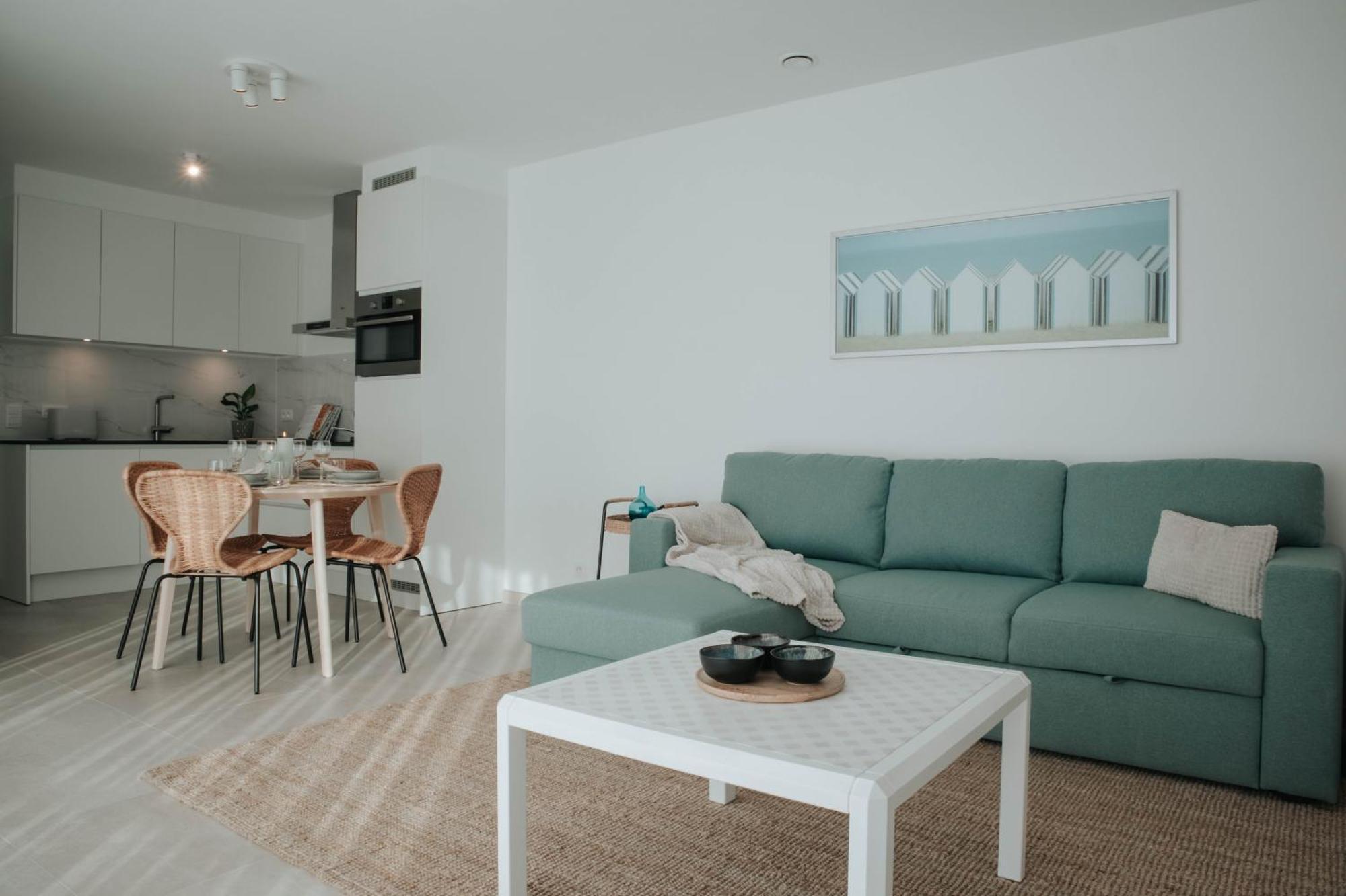 Appartement Nieuw Nabij Het Met Privegarage Oostende